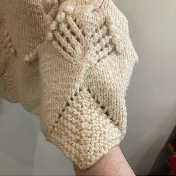 OLD TOWN KNITWEAR Sz L Cottagecore Prairiecore Braided Cable Baubles  Sweater - Picture 5 of 7